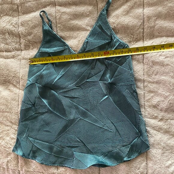 Floreat for Anthropologie textured cami tank top in teal - Picture 5 of 11